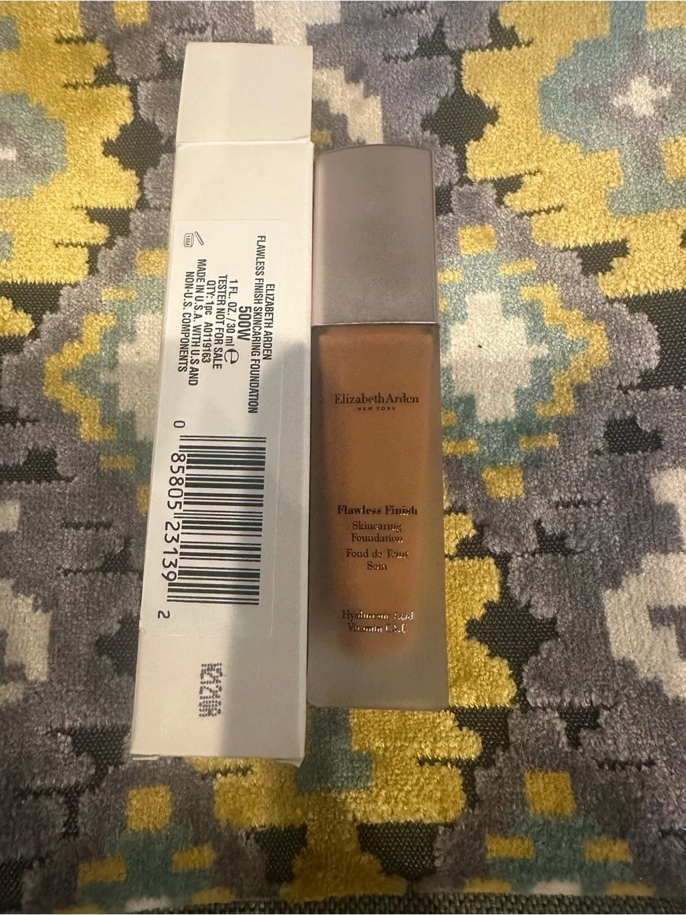Elizabeth Arden Flawless Finish Skincaring Foundation - Tan 500W Tester
